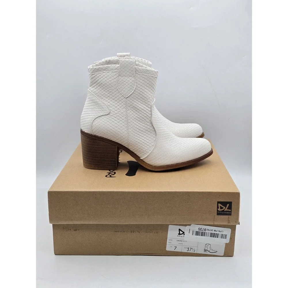 Dirty‎ Laundry Women Size 7 M Unite Snake Western Ankle Bootie White Boho Flair
